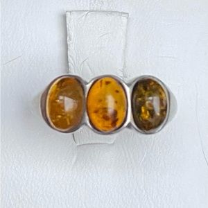 STERLING SILVER AMBER RING